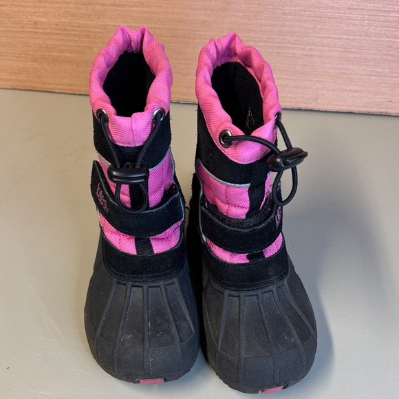 Totes Kids' Black and Pink Winter Boots - Picture 3 of 6